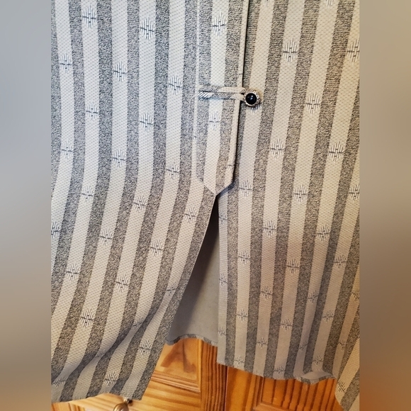 Retro Button Front Striped Blazer - Picture 8 of 10